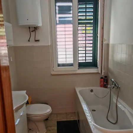 Apartment Apartman Kostela